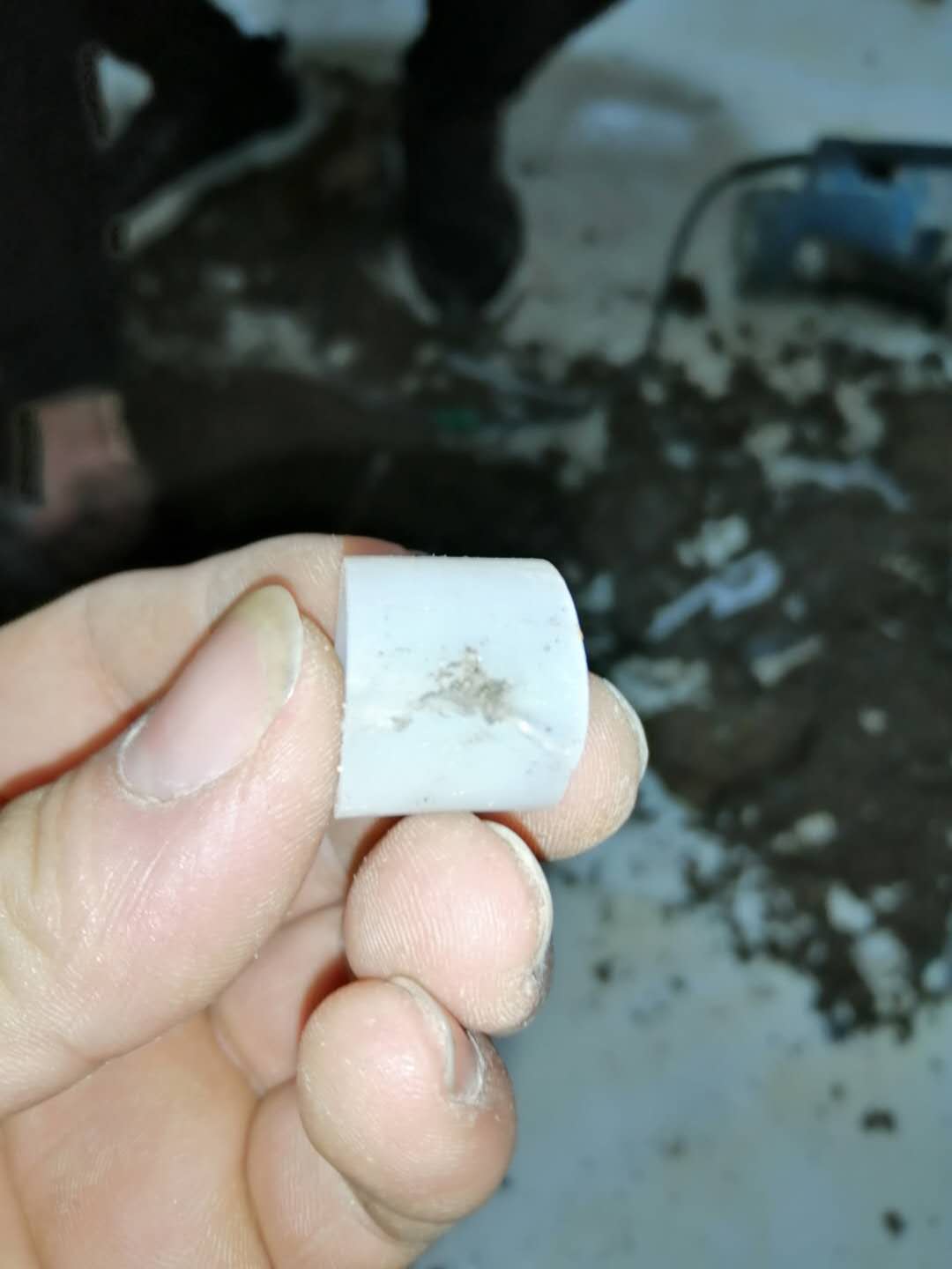 安丘家里地暖漏水了怎么办？